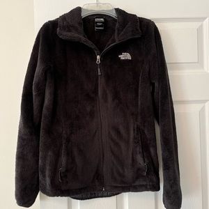 NorthFace fleece jacket…..warm and cozy!  Very lightly worn!
